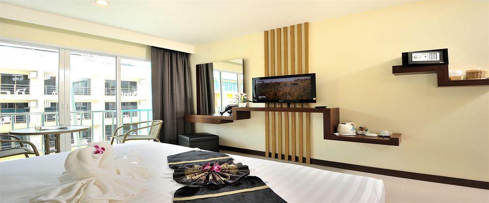 Pimrada Hotel Patong Экстерьер фото